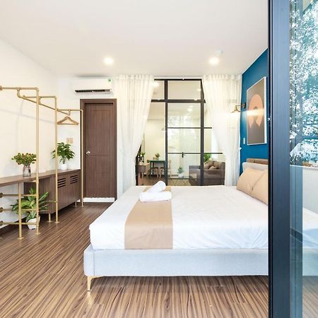 Cozrum Smart - First Target Hotel Thành Pho Ho Chí Minh Esterno foto