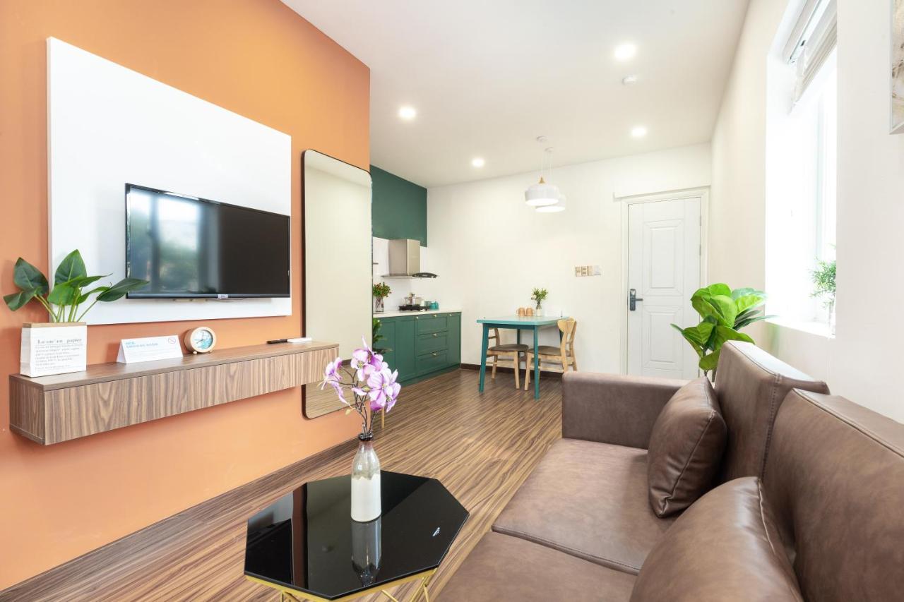 Cozrum Smart - First Target Hotel Thành Pho Ho Chí Minh Esterno foto