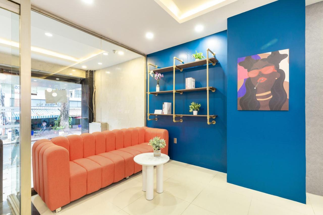 Cozrum Smart - First Target Hotel Thành Pho Ho Chí Minh Esterno foto