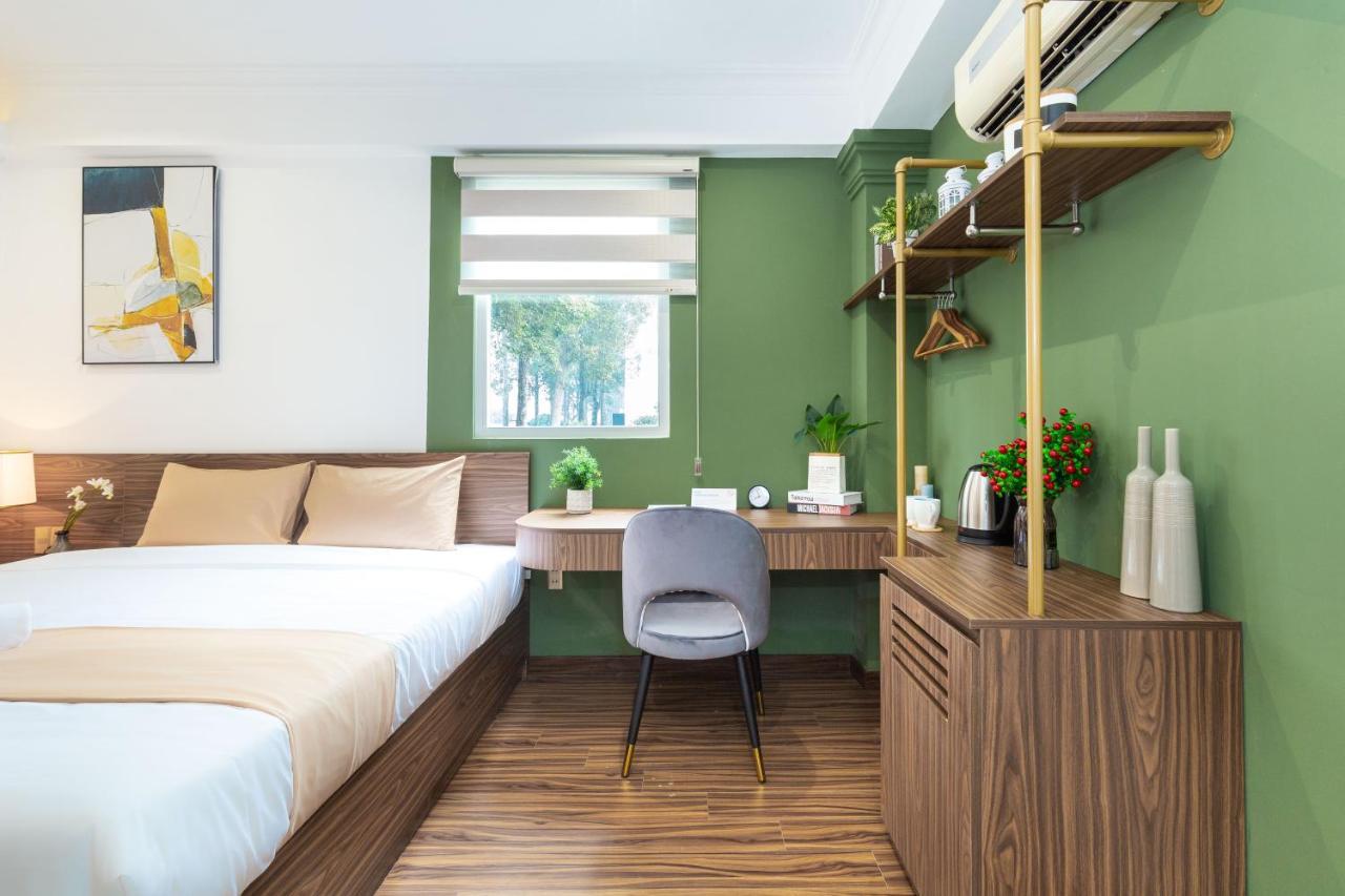 Cozrum Smart - First Target Hotel Thành Pho Ho Chí Minh Esterno foto
