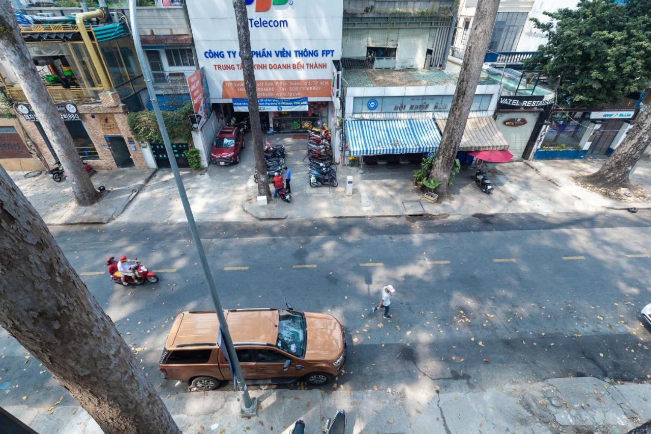 Cozrum Smart - First Target Hotel Thành Pho Ho Chí Minh Esterno foto