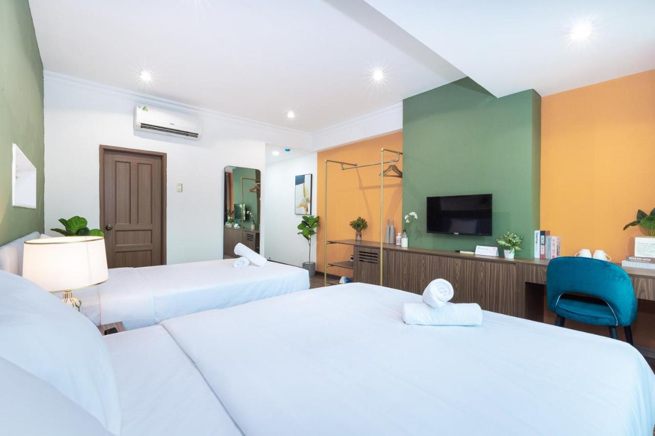 Cozrum Smart - First Target Hotel Thành Pho Ho Chí Minh Esterno foto