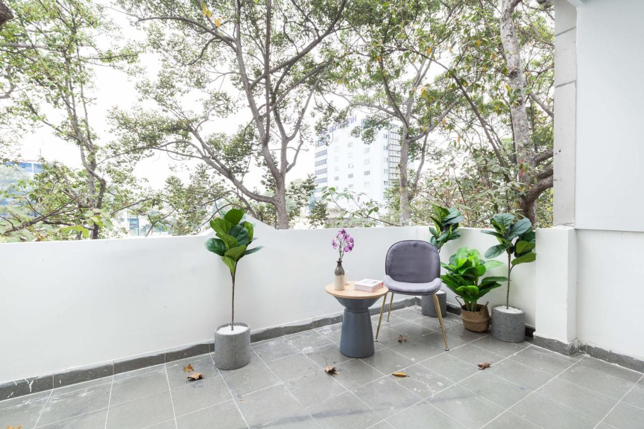 Cozrum Smart - First Target Hotel Thành Pho Ho Chí Minh Esterno foto