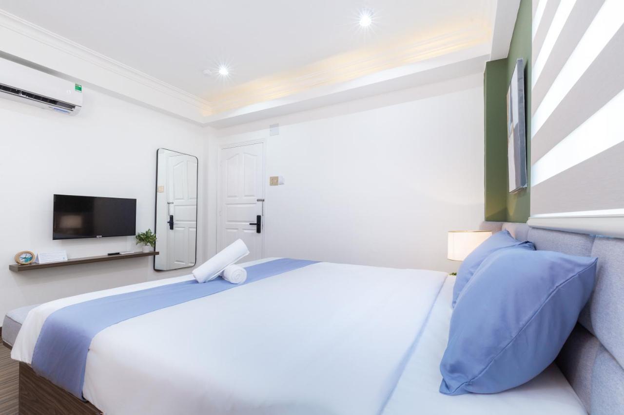 Cozrum Smart - First Target Hotel Thành Pho Ho Chí Minh Esterno foto