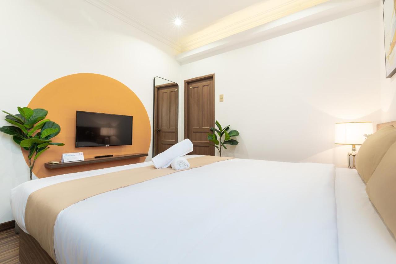 Cozrum Smart - First Target Hotel Thành Pho Ho Chí Minh Esterno foto